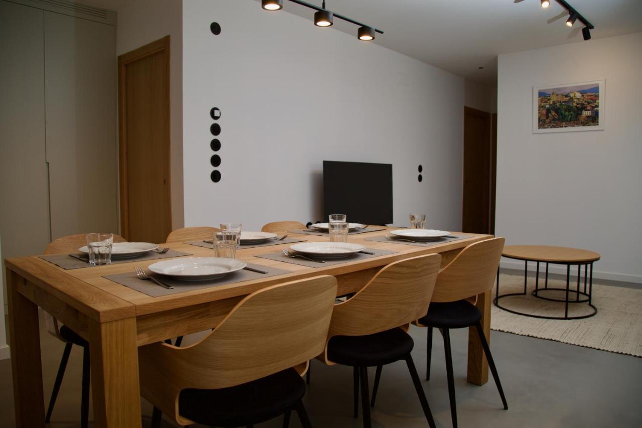 Suite 101 - 2 Bedroom Suite At Amando Perez Suites Ribadeo Exterior foto