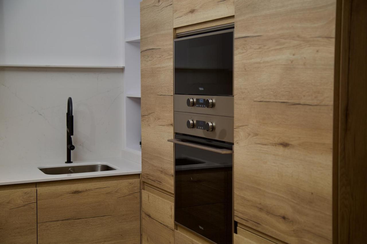 Suite 101 - 2 Bedroom Suite At Amando Perez Suites Ribadeo Exterior foto