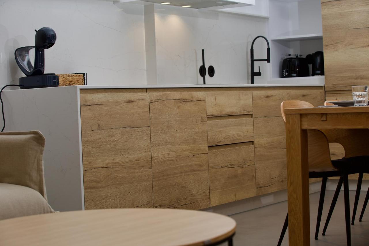 Suite 101 - 2 Bedroom Suite At Amando Perez Suites Ribadeo Exterior foto