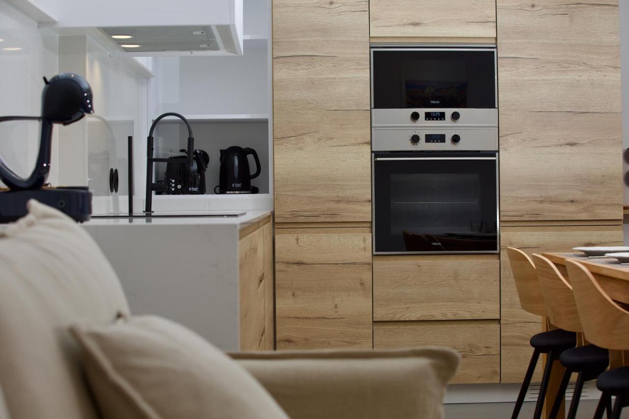 Suite 101 - 2 Bedroom Suite At Amando Perez Suites Ribadeo Exterior foto